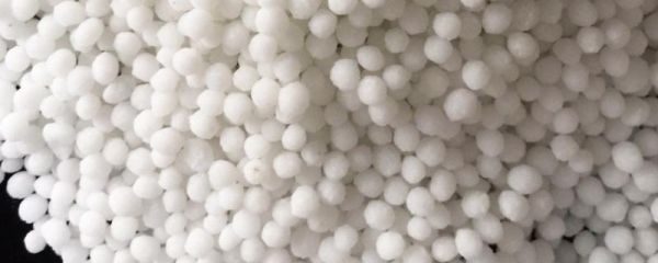 尿素是什么肥料种类，尿素和尿素液是一样的吗